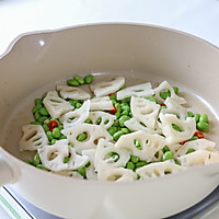 Beginning of Winter Recipe | Illustration of Stir-fried Beef with Lotus Root and Edamame 6