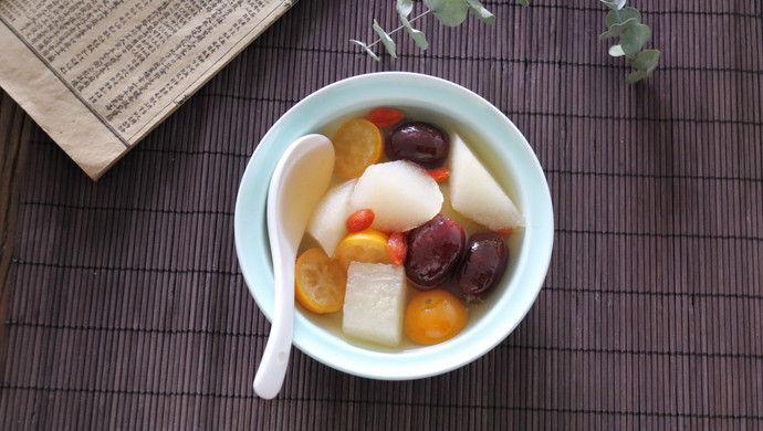 Sydney kumquat and red date soup