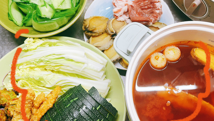 Hot pot with sour soup