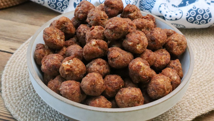 Old-fashioned hometown fried meatballs