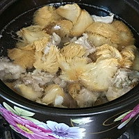 Hericium yam and pork ribs soup recipe 7