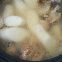 Hericium yam and pork ribs soup recipe 8