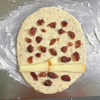 Cranberry Cheese Oatmeal Bread#France Natural Cheese Challenge# Illustration of how to do it 6