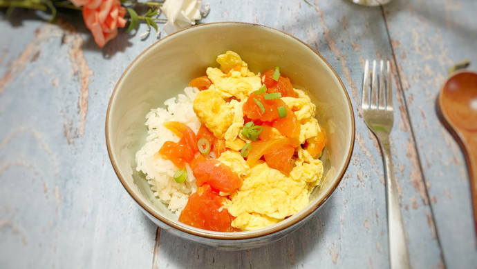 Tomato and egg rice bowl