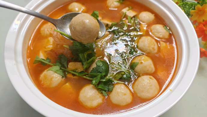 Tomato, Fish Ball, Tofu and Vermicelli Claypot