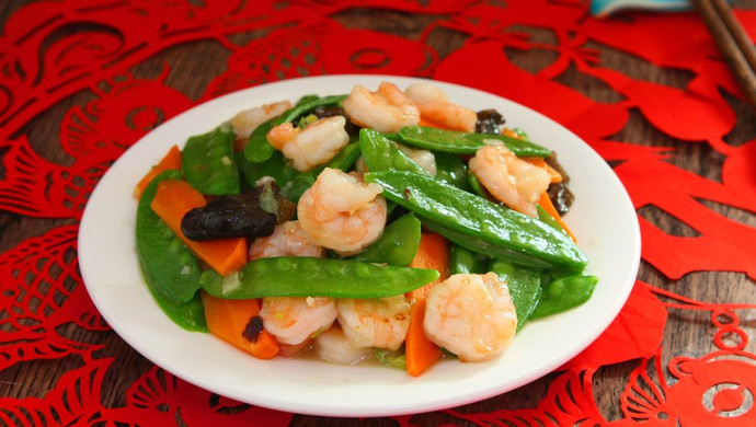 Stir-fried shrimp with snow peas