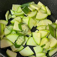 #Autumn Health Eat Like This#Okra Zucchini Egg Shrimp Smooth Illustration of how to do it 3