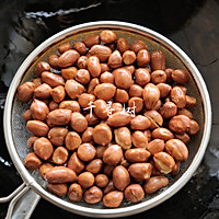 Crispy fried peanuts, the top national snack with drinks, are simple and homely but Illustration of the secret to keeping crispiness 8