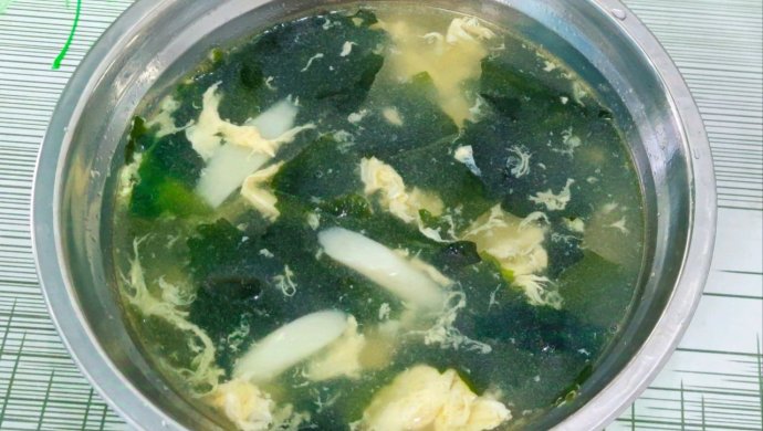 Wakame and yam soup