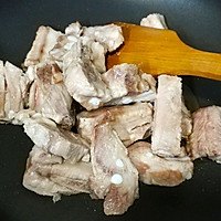 Illustration of how to make tea-flavored pork ribs 9