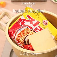 #Goddess Picnic# How to make golden ramen filled with vegetables Illustration 2