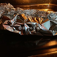 Illustration of how to grill seabass in tin foil without using a frying pan. 10