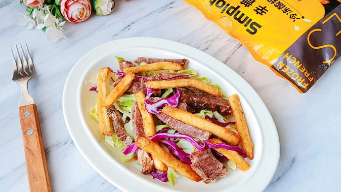 Beef salad with chips