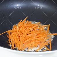 Illustration of how to make stir-fried spinach and carrots 6