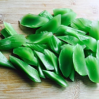 #520, delicious food stirs his heart! # Lettuce stir-fried black Illustration of how to make fungus 1