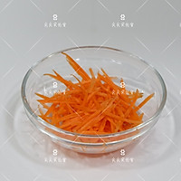 Illustration of how to make stir-fried spinach and carrots 2