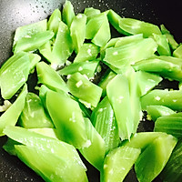 #520, delicious food stirs his heart! # Lettuce stir-fried black Illustration of how to make fungus 5