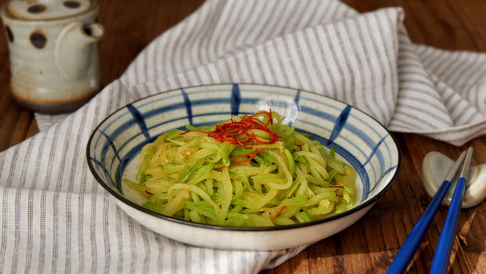 Stir-fried chayote