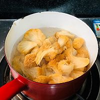 Illustration of a vegetarian recipe for Hericium erinaceus in tomato sauce 6