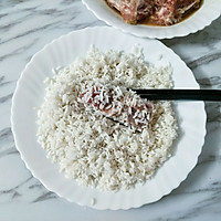 Illustration of how to make glutinous rice steamed pork ribs 6