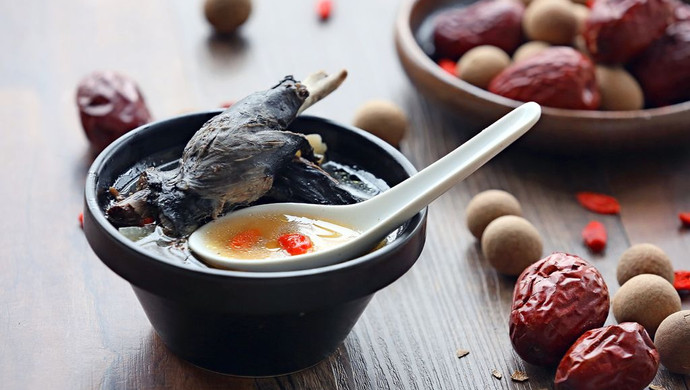 Black-bone chicken, yam and radish soup