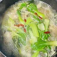 #立 Winter一BU# Green vegetable, oyster mushroom and meat ball soup Illustration of how to do it 7