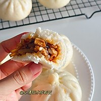 Illustration of how to make vermicelli, tofu and dried meat buns 14