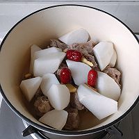 Winter Warming-Illustrated recipe of radish braised pork ribs 10