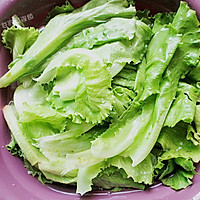 Illustration of how to make lettuce with garlic sauce 2