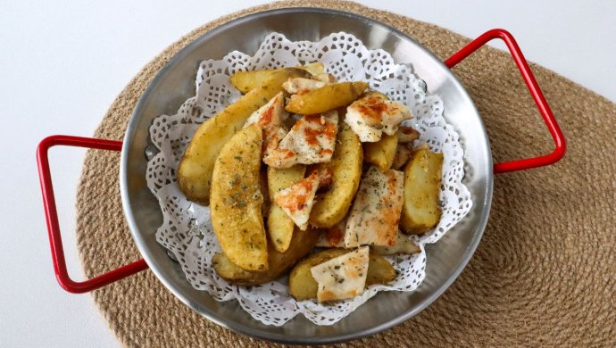 Potato Wedges and Tender Chicken Breakfast