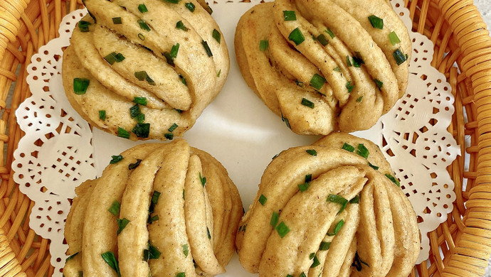 Whole wheat scallion rolls