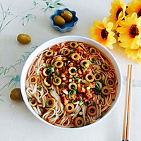 # Spanish Olive Chinese Creative Dishes#Spanish Olive Minced Pork Noodles Illustration of how to do it 10