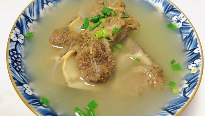 Healthy beef bone soup